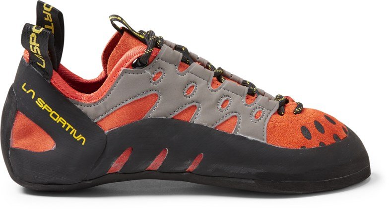 Best Climbing Shoes For Wide Feet